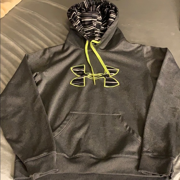 Under Armour Other - Under armour sweater